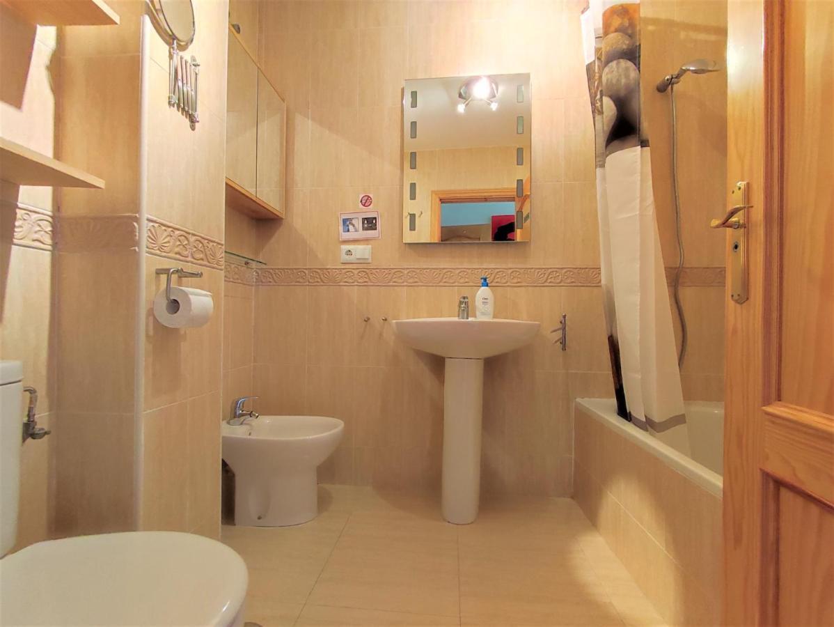 Lovely 2 Bedroom Apartment With Sea View, Frigiliana Exteriör bild