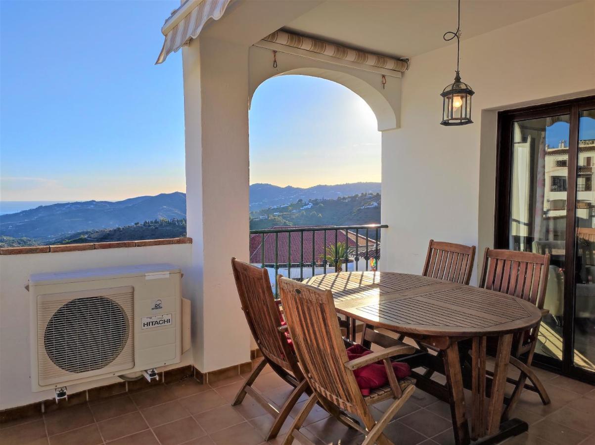 Lovely 2 Bedroom Apartment With Sea View, Frigiliana Exteriör bild