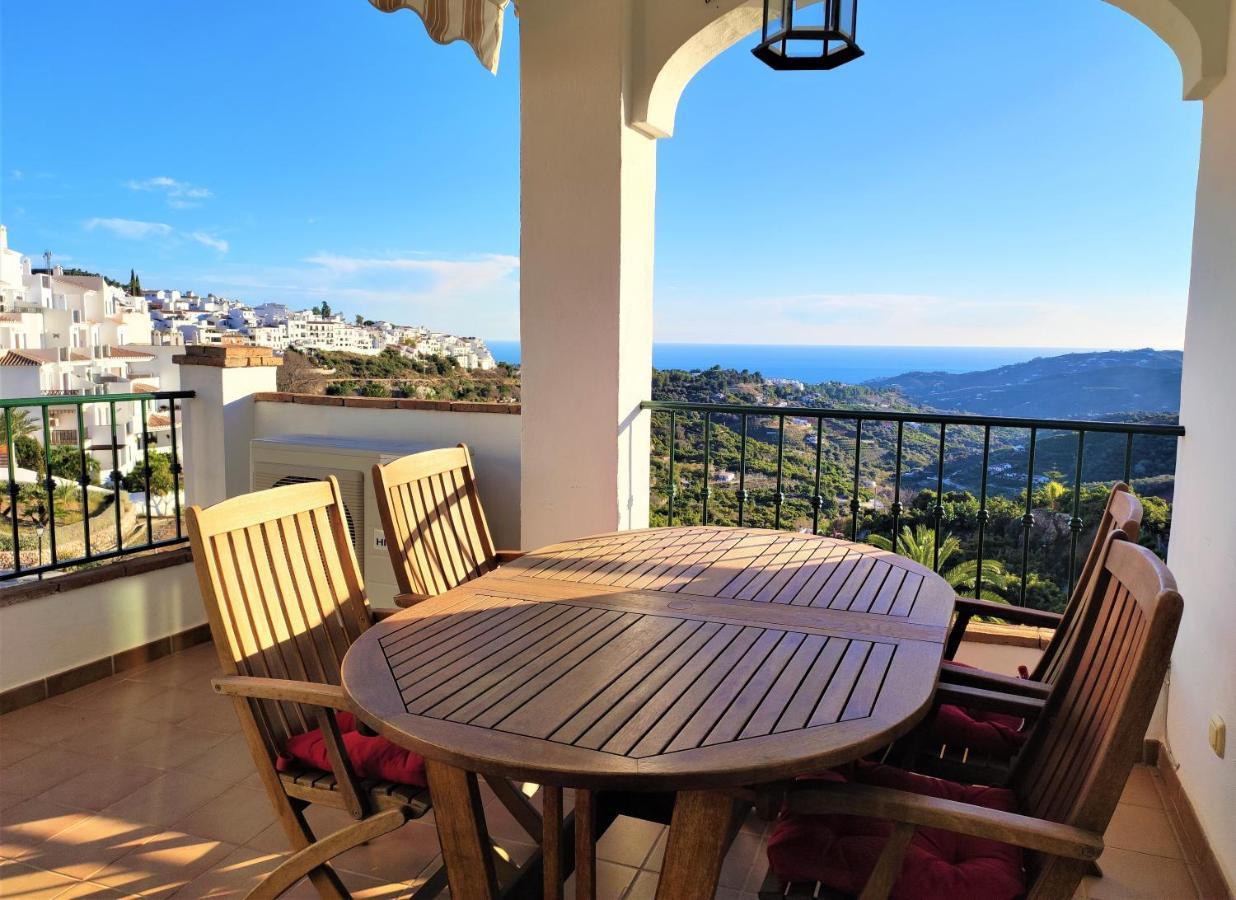 Lovely 2 Bedroom Apartment With Sea View, Frigiliana Exteriör bild